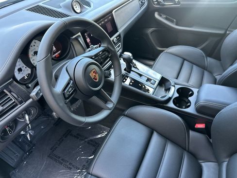 New 2026 Porsche Macan GTS AWD/4WD image 4
