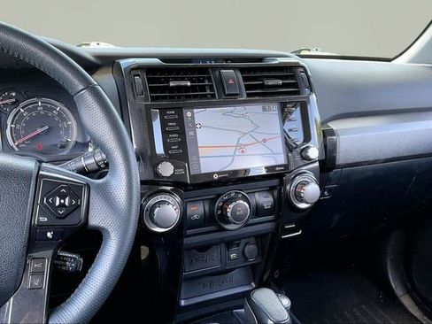 Used 2020 Toyota 4Runner TRD Off-Road Premium w/ Moonroof Package AWD/4WD image 9