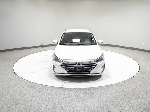 Used 2019 Hyundai Elantra SE w/ Cargo Package FWD image 24