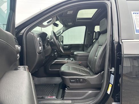 Used 2023 GMC Sierra 3500 Denali w/ Denali Black Diamond Edition AWD/4WD image 13