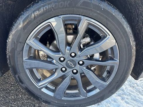 Used 2024 Chevrolet Equinox RS w/ LPO, Floor Liner Package AWD/4WD image 14