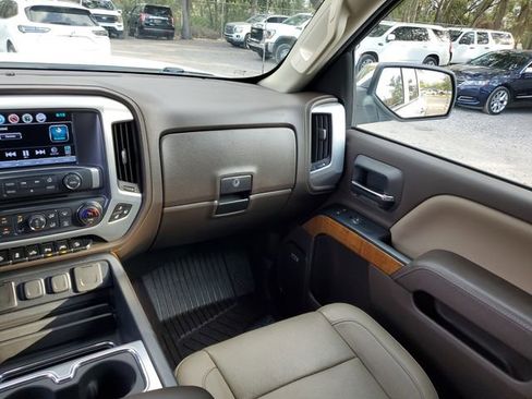 Used 2018 GMC Sierra 1500 SLT image 15
