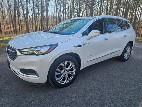 Used 2021 Buick Enclave Avenir w/ Avenir Technology Package image 4