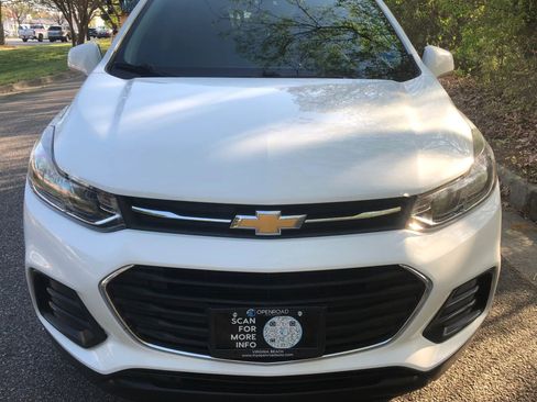Used 2017 Chevrolet Trax LS FWD image 8