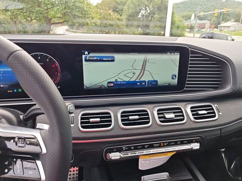 New 2026 Mercedes-Benz GLS 450 4MATIC image 22