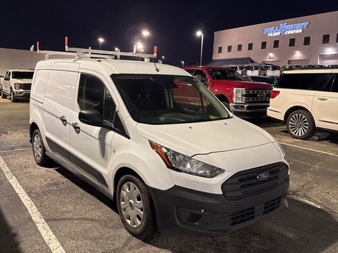 Used 2022 Ford Transit Connect XL image 2