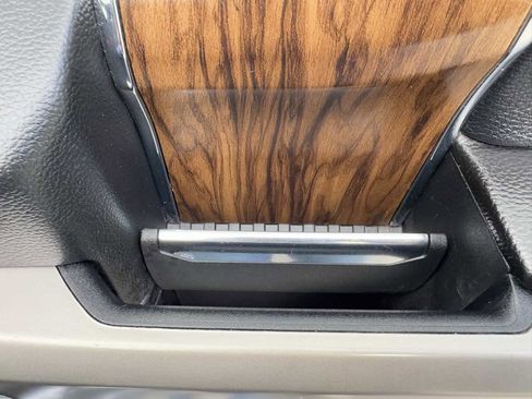 Used 2019 Ford F150 Lariat w/ Equipment Group 502A Luxury image 34