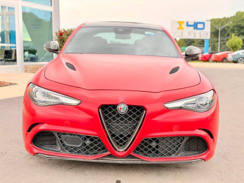 Used 2017 Alfa Romeo Giulia Quadrifoglio RWD image 15
