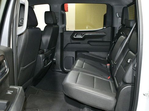 Used 2023 GMC Sierra 1500 SLT w/ SLT Premium Plus Package AWD/4WD image 49