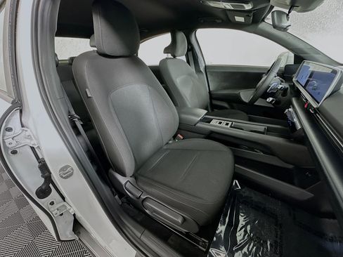 Used 2024 Hyundai Ioniq 6 SE image 27