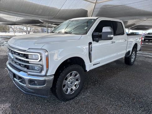 Used 2023 Ford F250 King Ranch w/ Chrome Package image 3