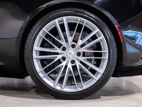 Used 2022 Aston Martin DBS Superleggera RWD image 19