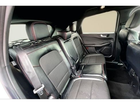 Used 2025 Ford Escape ST-Line image 24