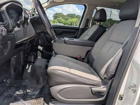 Used 2021 Nissan Titan S w/ S Utility Package RWD image 15