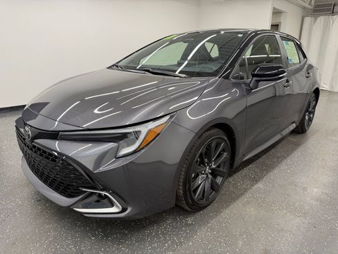 Used 2026 Toyota Corolla XSE FWD image 4
