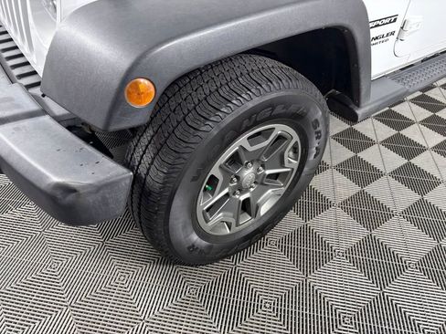 Used 2014 Jeep Wrangler Unlimited Sport w/ Quick Order Package 24S image 9