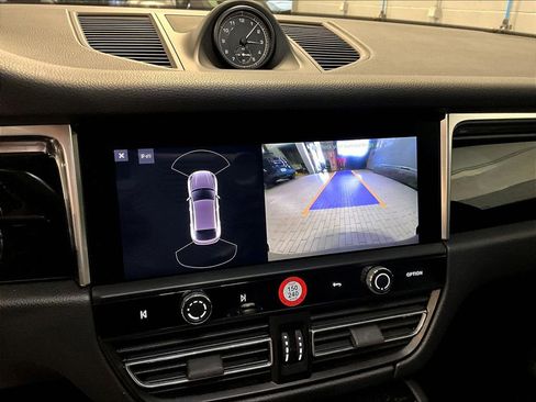Certified 2023 Porsche Macan image 26