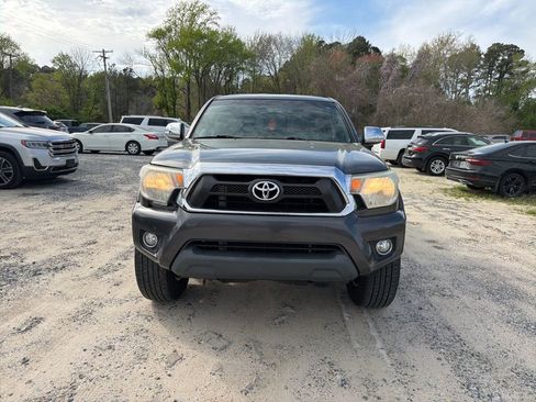 Used 2013 Toyota Tacoma 4x4 Double Cab w/ Limited Pkg image 8