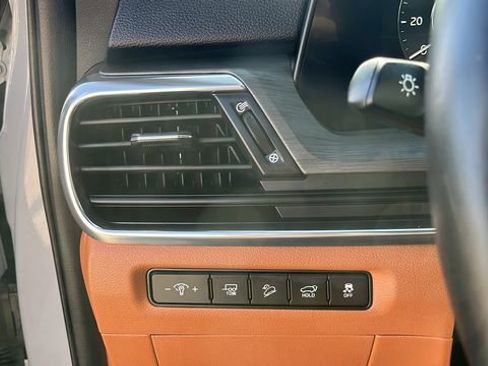 Used 2024 Kia Telluride SX Prestige X-Line AWD/4WD image 8
