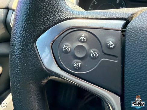Used 2023 Chevrolet Traverse LS w/ Safety Package FWD image 16