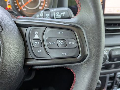 Used 2024 Jeep Wrangler Unlimited Rubicon AWD/4WD image 28
