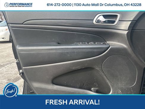 Used 2021 Jeep Grand Cherokee Laredo image 12