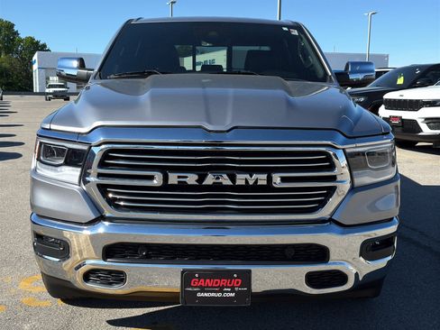 Used 2023 RAM 1500 Laramie AWD/4WD image 3