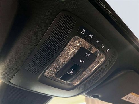 Certified 2022 Mercedes-Benz GLS 450 4MATIC image 31