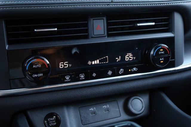 Certified 2025 Nissan Rogue SV FWD image 13