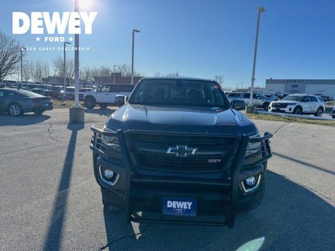 Used 2016 Chevrolet Colorado Z71 image 2