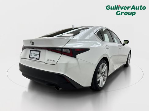Used 2023 Lexus IS 300 w/ Comfort Package RWD image 8