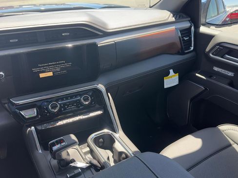 New 2026 GMC Sierra 1500 Denali AWD/4WD image 12