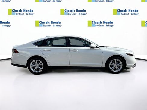 Certified 2025 Honda Accord LX image 9