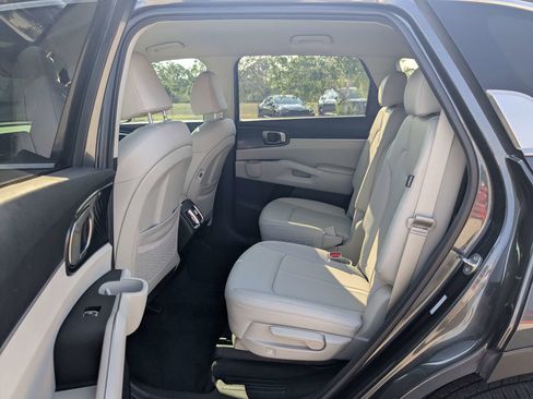 Certified 2024 Kia Sorento EX FWD image 19