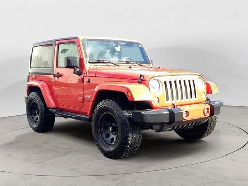 Used 2017 Jeep Wrangler Sahara w/ Dual Top Group image 7