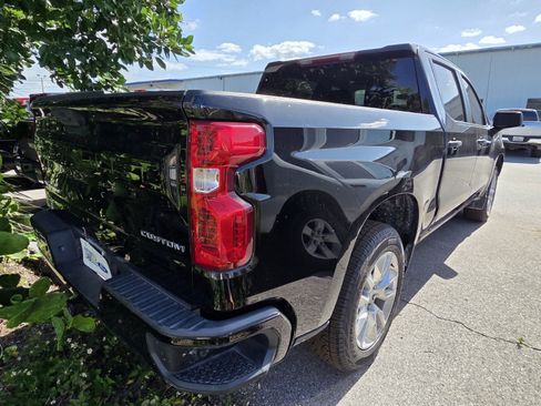 Used 2022 Chevrolet Silverado 1500 Custom RWD image 4