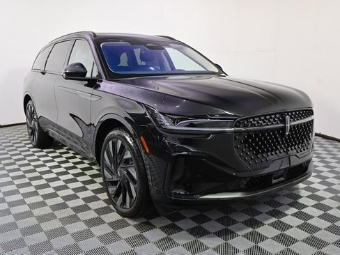 New 2026 Lincoln Nautilus Reserve w/ Jet Appearance Package image 7