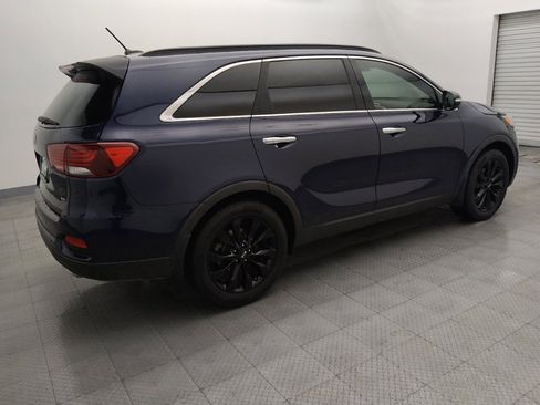 Used 2019 Kia Sorento S image 10