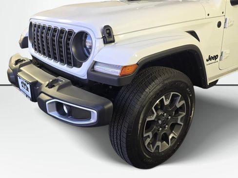 New 2026 Jeep Gladiator Sport AWD/4WD image 11