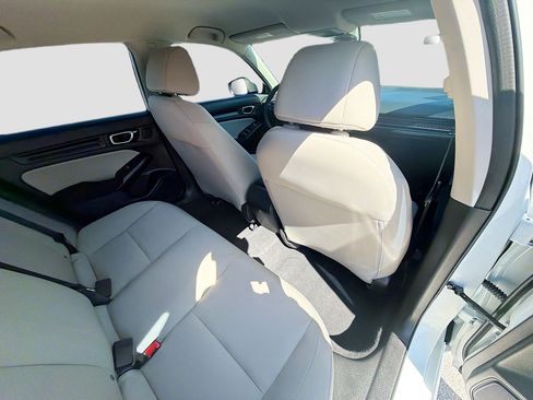 Certified 2022 Honda Civic LX image 28