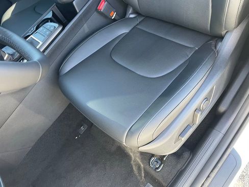 New 2026 Kia Sportage EX w/ EX Panorama Roof Package image 24