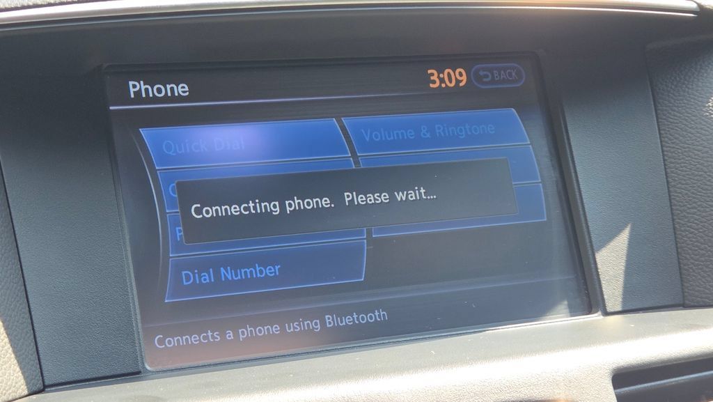 Used 2017 INFINITI Q70 3.7 w/ Sport Package AWD/4WD image 25