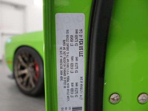 Used 2017 Dodge Challenger SRT Hellcat RWD image 54