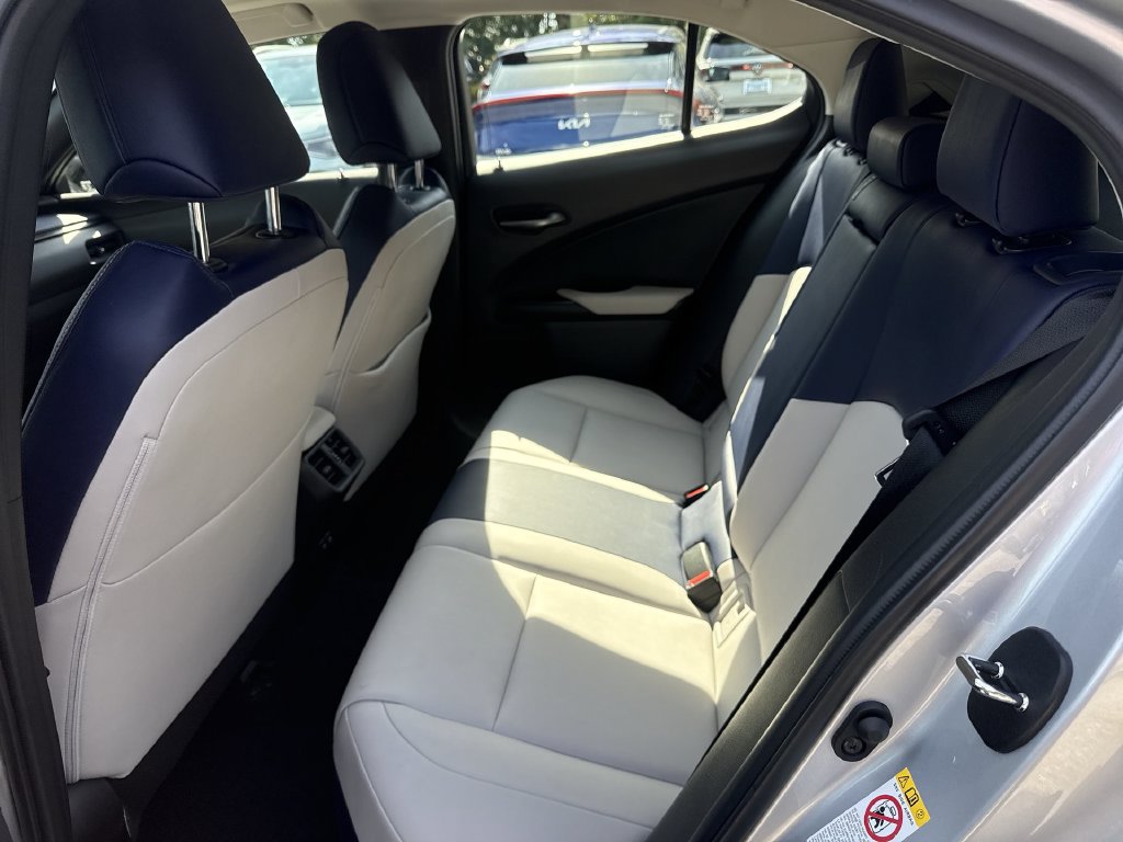 Used 2019 Lexus UX 200 w/ Premium Package FWD image 25