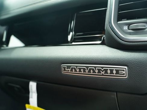 New 2026 RAM 1500 Laramie AWD/4WD image 32