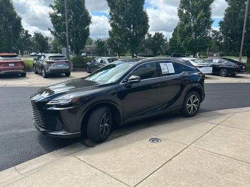 Used 2023 Lexus RX 350 Premium w/ Cold Area Package AWD/4WD image 3