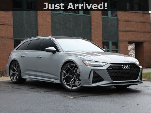 Used 2025 Audi RS 6 performance w/ Blue RS Design Package Plus image 9