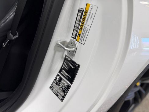 Used 2023 Ferrari 812 GTS RWD image 23