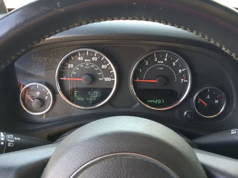 Used 2013 Jeep Wrangler Rubicon w/ Dual Top Group image 27