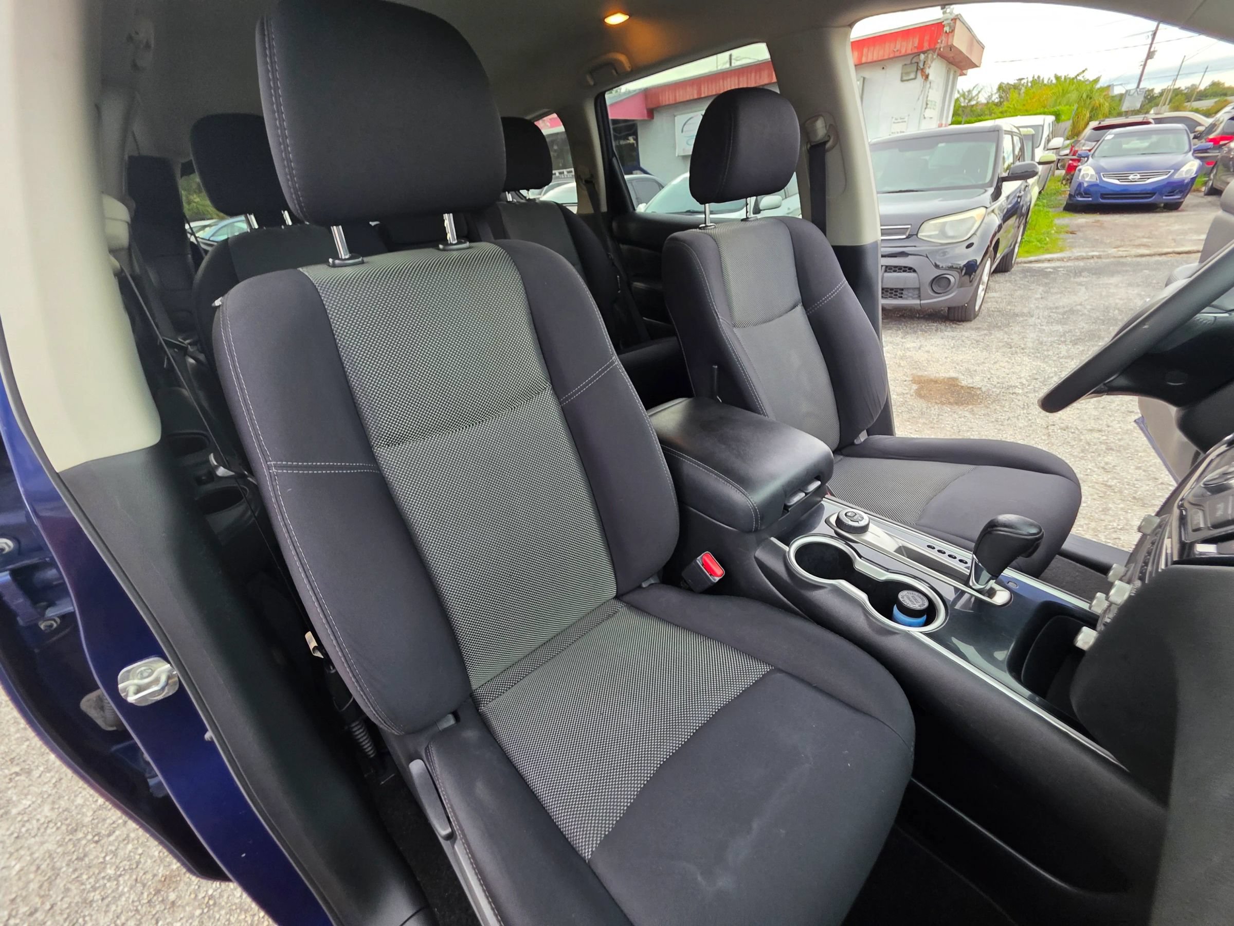 Used 2018 Nissan Pathfinder SV AWD/4WD image 22
